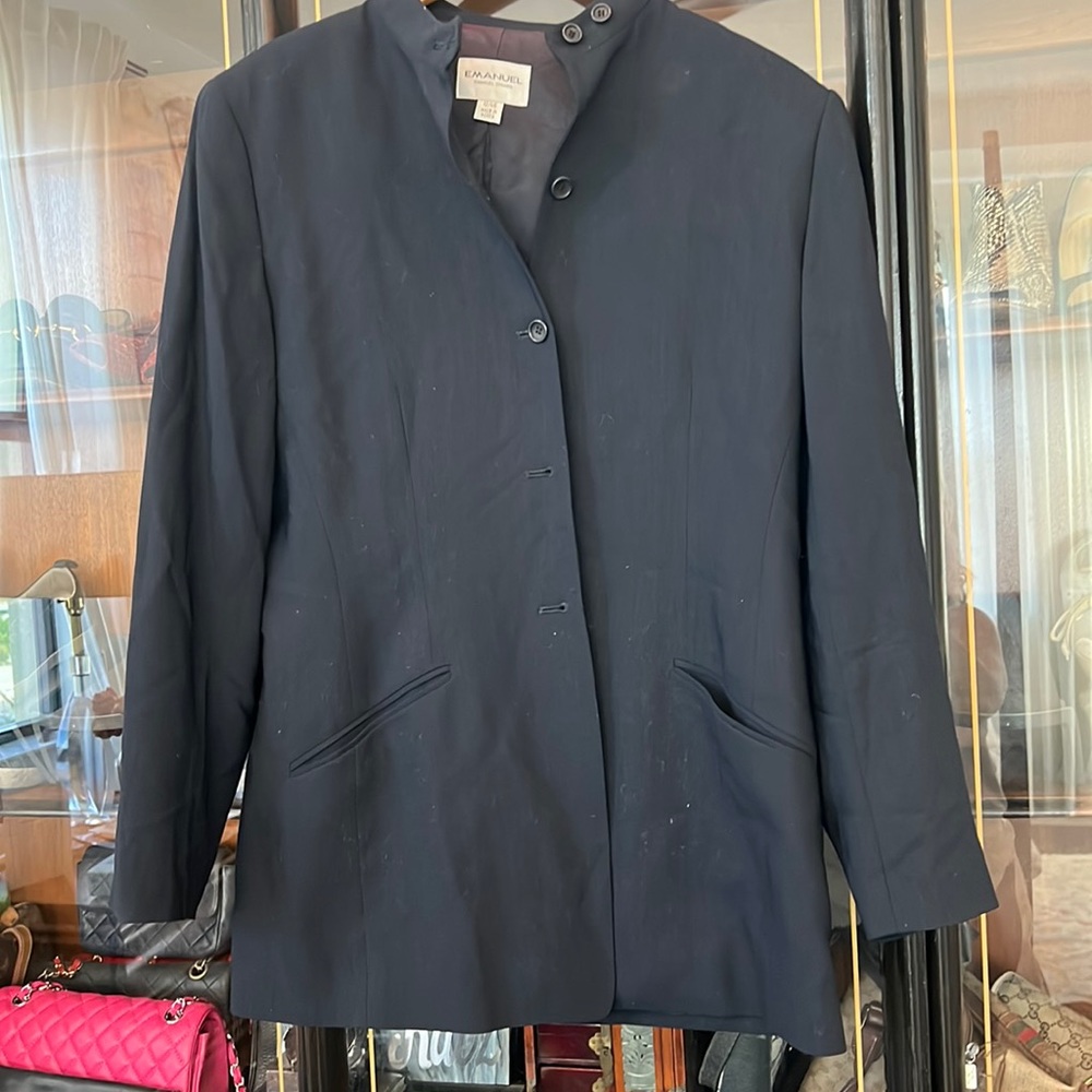 Vintage Emanuel Ungaro black blazer (wear it oversized)
